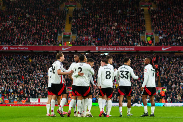 類似於朗斯 類似於朗斯